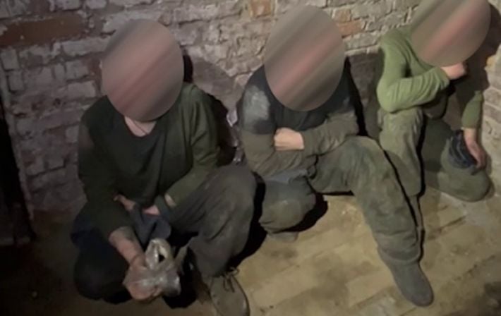 Пограничники взяли в плен трех россиян