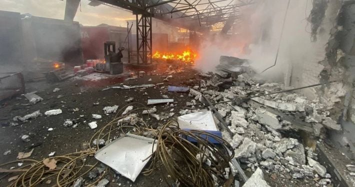 Россия ударила дронами по депо «Новой почты» в Харькове: что известно о последствиях