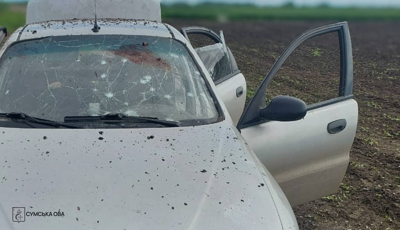 На Сумщині чоловіки намагались перевезти збитий дрон у авто: стався вибух, є жертви