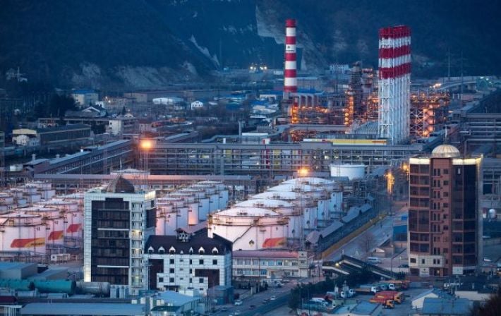 Рост цен на нефть принес России новые доходы на фоне кризиса на Ближнем Востоке