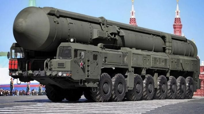 Не долетел: в Донецке упал российский «Орешник», - ФОТО, ВИДЕО