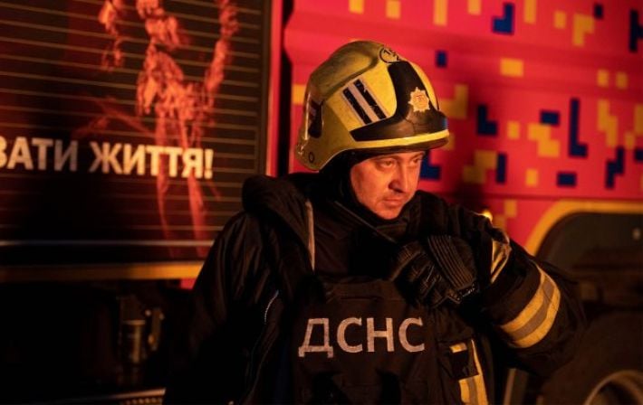 Трагедия в Днепре: российская ракета уничтожила логистический центр VARUS, есть погибшие и тяжелораненые