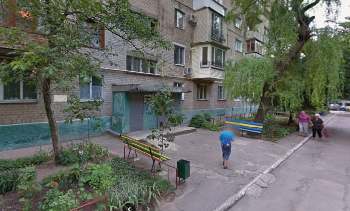 В Мелитополе жильцы четвёртый год ждут ремонт дома, который продолжает гнить изнутри