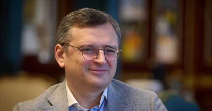 Украинцев предупреждают о «навале» мигрантов: Кулеба объяснил, что происходит на самом деле