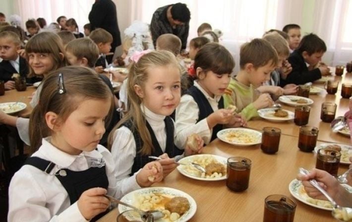 С сентября в школах введут изменения в питании