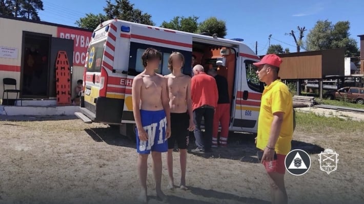 Четверо подростков пытались перейти реку Байда вброд: двоих пришлось спасать