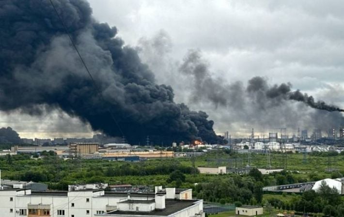 Черный день для российской нефтепереработки: всё о крупнейшей в истории атаке дронов на Москву и Капотню