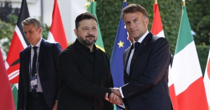 Макрон приветствовал участников саммита G7 персональными песнями: какую композицию выбрали для Зеленского