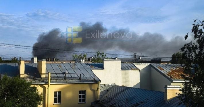 В Кронштадте после ночных взрывов вспыхнули пожары: в Петербурге сообщили об атаке дронов