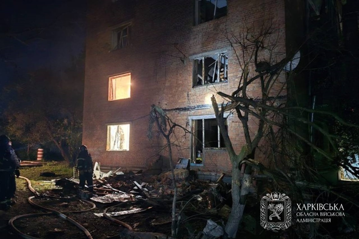 Він додав, що профільні служби ліквідують наслідки атаки. 3
