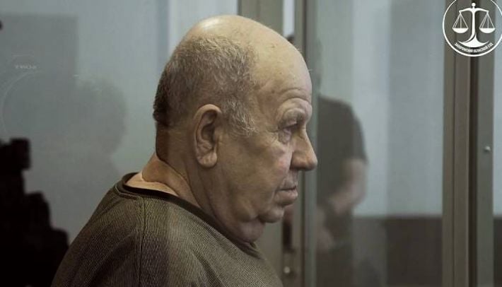 За 4000 грн: в Токмаке Запорожской области оккупанты приговорили пенсионера к 13 годам за переводы в Украину