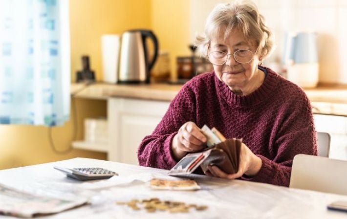 Некоторые украинки могут выйти на пенсию уже в 50 лет: кто имеет такое право