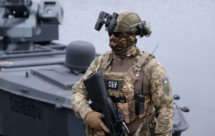 СБУ сообщила об ударах по ракетному катеру, судам и нефтяной платформе России