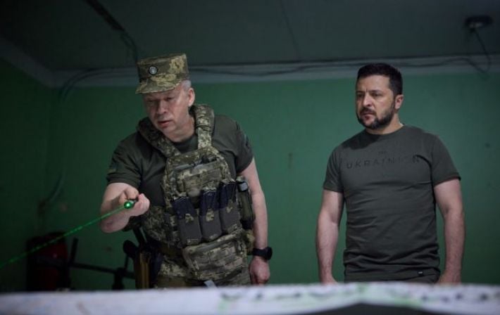 Кадровое цунами на Банковой: Зеленский готовит замену Сырскому на фоне глубочайшего кризиса военного руководства