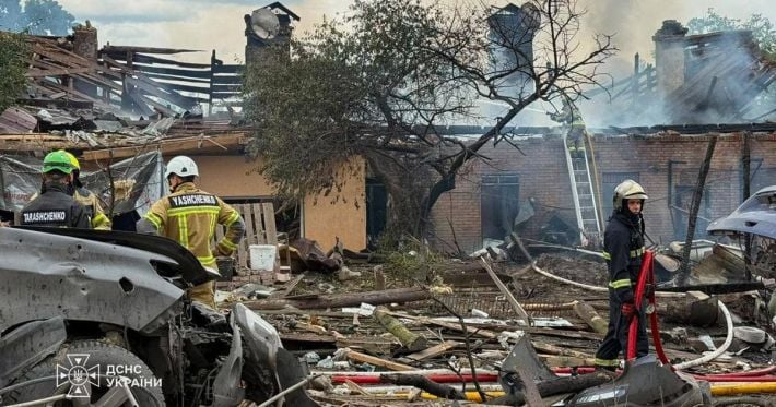 Число погибших после удара по полигону под Киевом увеличилось: в больнице умер 20-летний парень
