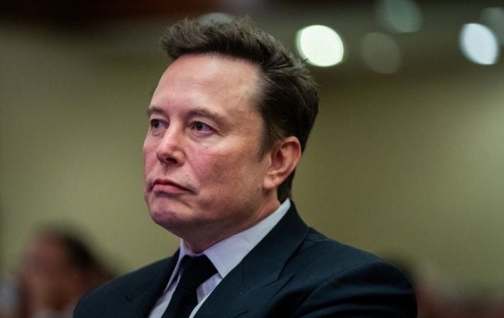 Маск объяснил, как российские военные получили Starlink для войны против Украины