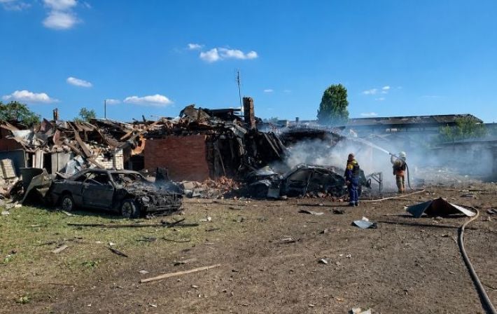 Россия нанесла серию ударов КАБами по Харькову: двое погибших, 26 раненых