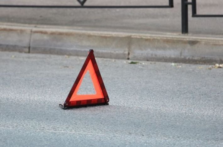В оккупированном Мелитополе автомобиль задним ходом сбил маленького ребенка