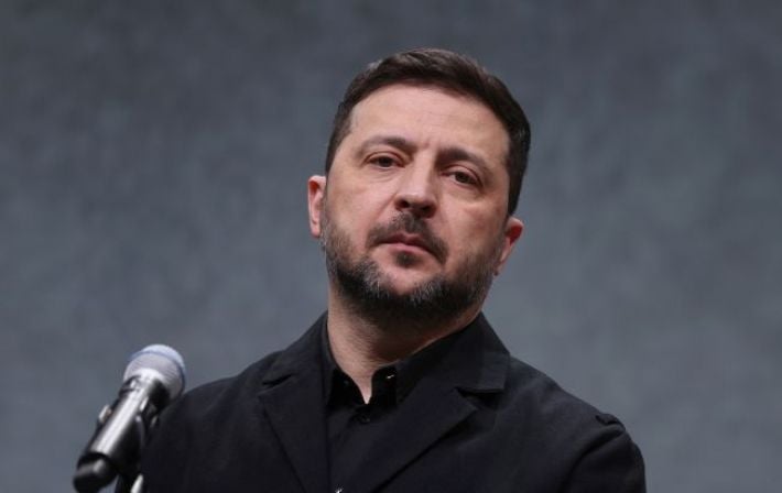 Зеленский поручил разведке и СБУ выяснить обстоятельства удара РФ по Вишневому