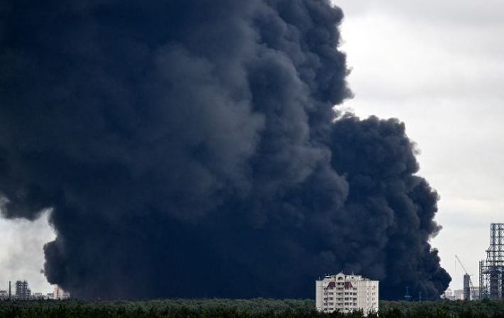 Афипский НПЗ снова оказался под ударом: спутник показал новый очаг пожара