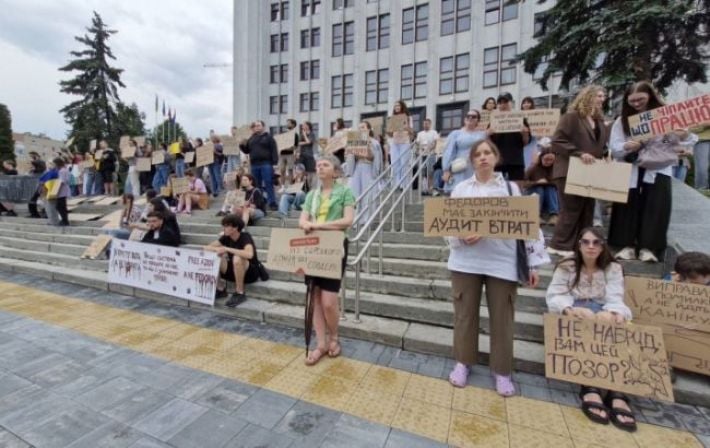 Фейк о задержании за акции протеста: в Киеве оставили нарушителя ПДД, находившегося в СОЧ