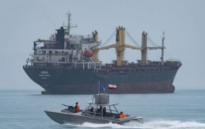 Гибридная морская блокада: иранские прокси парализовали движение через Ормузский и Баб-эль-Мандебский проливы