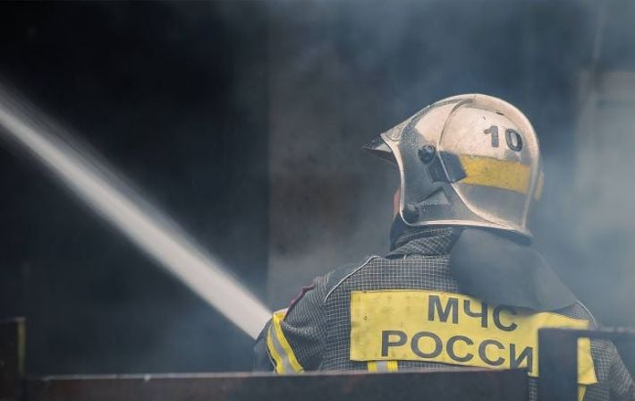 Ночная атака на Саратовскую область: горит Саратовский НПЗ и аэродром "Энгельс"