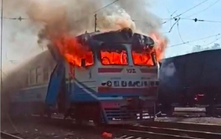 Двойной удар по железной дороге: в Харьковской области вражеский БПЛА попал в пригородный поезд, есть погибшая и раненые
