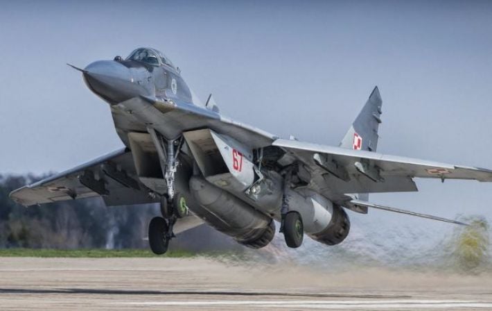 Польша готова передать Украине МиГ-29 в обмен на дроны и технологии: СМИ раскрыли детали