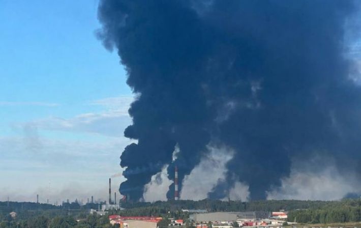 СБУ раскрыла детали ударов по Ярославскому НПЗ и кораблям ФСБ в Керчи