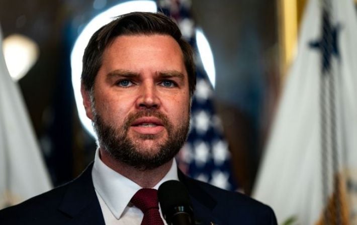 США призвали прекратить удары по танкерам в Новороссийске: как Киев отреагировал на обращение вице-президента Вэнса
