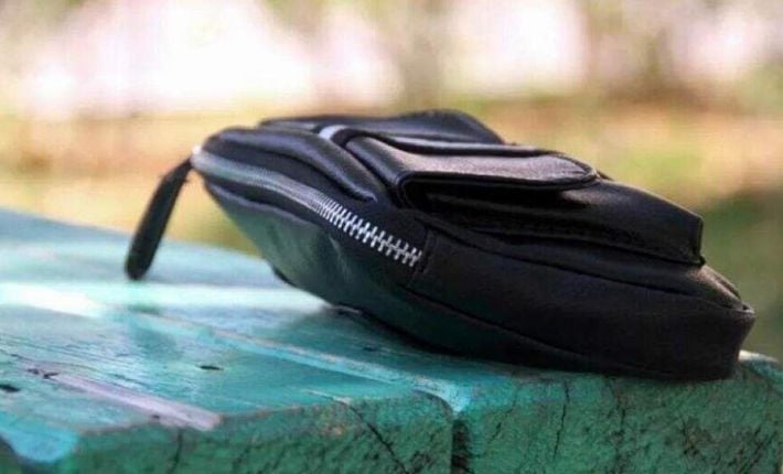 В Мелитополе мужчина потратил чужие деньги из найденной барсетки