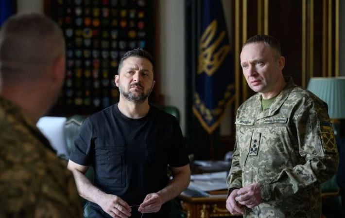 Визит на передовую: Владимир Зеленский и Главнокомандующий ВСУ Михаил Драпатый посетили воинов на направлении контрнаступления