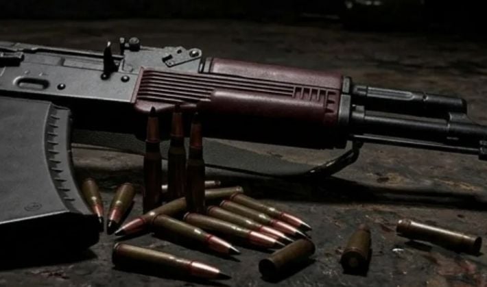 Автомат можно купить прямо на трассе: россиянин увез из-под Мелитополя АКС-74 и почти 300 патронов