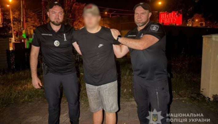 Парни 18 и 19 лет: в Запорожье полиция задержала двух киллеров и поджигателей, связанных с ФСБ (фото)
