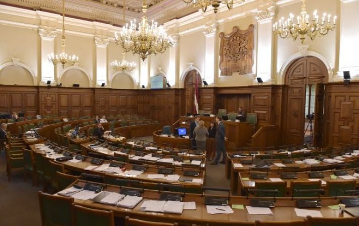 Латвия закрыла депутатам местной власти путь в РФ и Беларусь: что предусматривает новый запрет