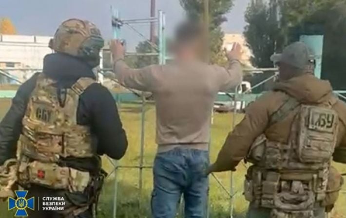 Масштабная спецоперация СБУ и Нацполиции: в Украине ликвидировали 7 каналов нелегального сбыта оружия с трофеями и взрывчаткой