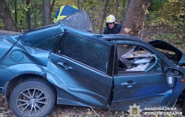 В Харьковской области в ДТП погибла женщина, потерявшая мужа и троих детей из-за удара РФ: её младенец в больнице