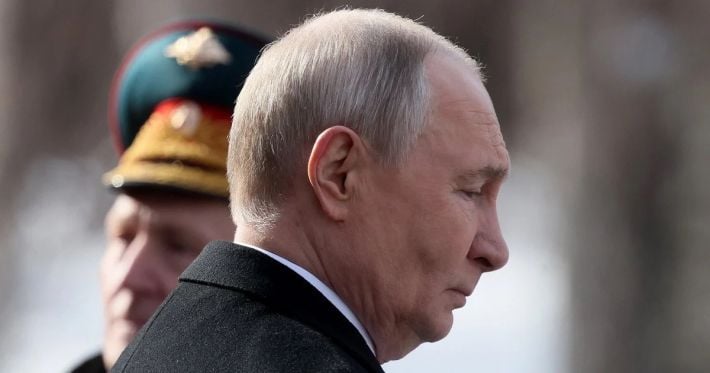 Роскошные перелеты семьи Путина: расследователи выяснили, кто мог оплачивать частные самолеты