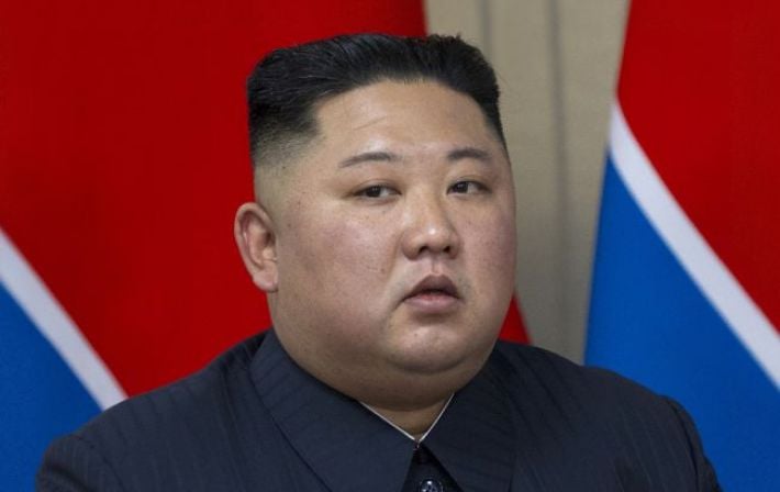 Разведка Южной Кореи оценила состояние Ким Чен Ына: более 140 кг и многолетняя зависимость от курения