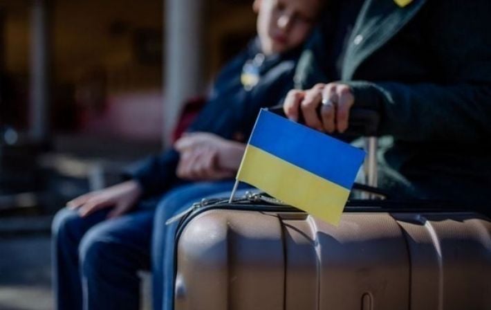 В США около 100 тысяч украинцев могут оказаться под угрозой депортации: решения Трампа ждут до 19 октября