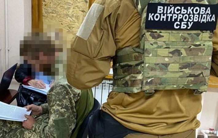Вербовка через фейковый профиль: СБУ задержала военнослужащего ВСУ, сливавшего данные врагу на Волчанском направлении