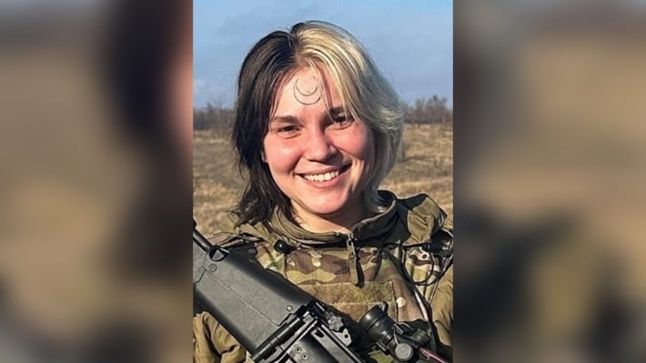 Просят присвоить звание Героя Украины погибшей журналистке и военнослужащей из Запорожья Лане Чорногорской