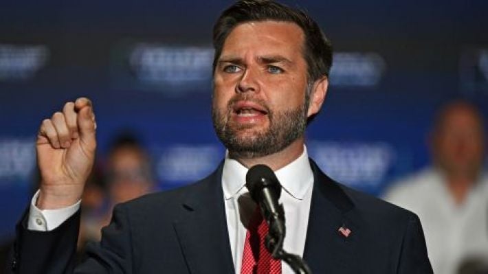 Заявление Джей Ди Вэнса: вице-президент США обвинил миграционную политику западных либералов в погромах во время протестов во Франции